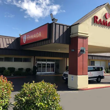 Hotel Ramada By Wyndham Sacramento